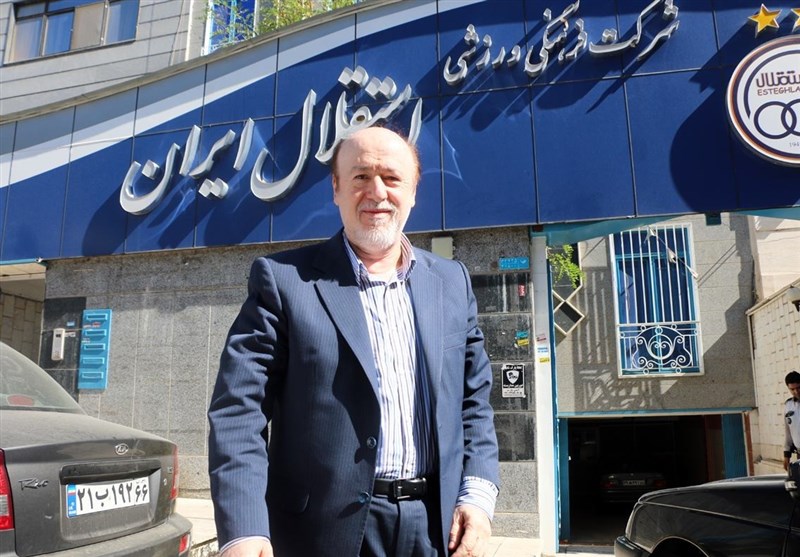 افتخاری: باید خوشحال باشید که یک نفر از جنس فوتبال، مدیر استقلال شده است!/ دنبال چهارمین قهرمانی در آسیا هستیم!
