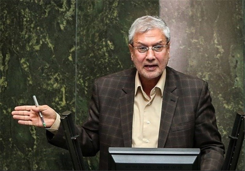  ۴ میلیون دانشجو آماده ورود به بازار کارند/ تربیت مربی فنی برای ۷ کشور 
