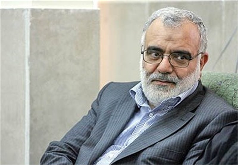  تفکر انقلابی و بسیجی در شرف "جهانی‌شدن" است/آغاز به‌کار پایگاه بسیج آستان قدس با کمک سپاه 