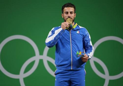    ضرب نخستین طلای ایران به نام رستمی/ کیانوش چراغ اول را روشن کرد/ رکورد المپیک و جهان شکست 
