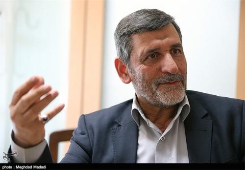 ناکامی دولت در تحقق وعده‌ها/ دو دستگی اصلاح‌طلبان درباره "کاندیداتوری روحانی"/ سم مهلک قراردادهای نفتی برای کشور