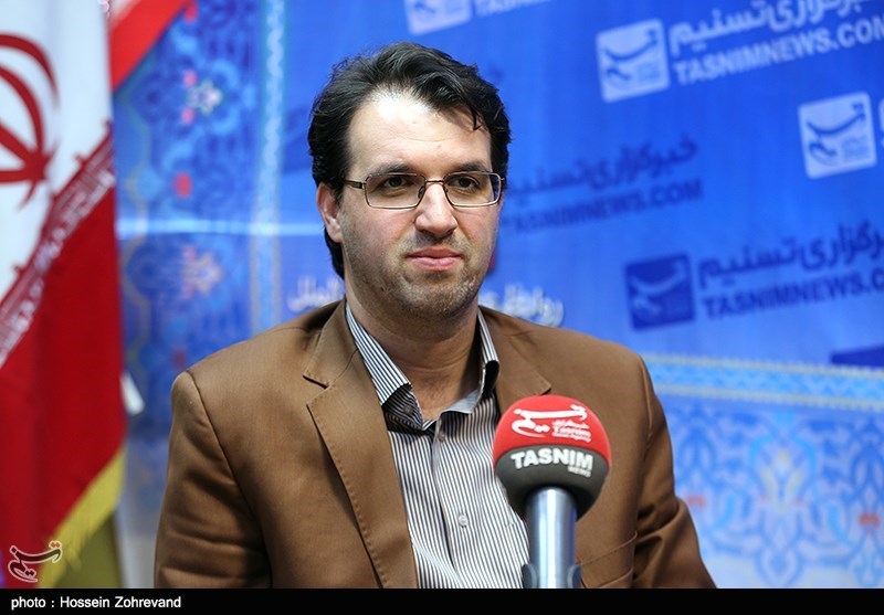  جریانات سیاسی بویژه اصلاح‌طلبان دچار انسداد درونی‌اند/روحانی می‌تواند از اصلاح‌طلبان عبور کند نه بالعکس 