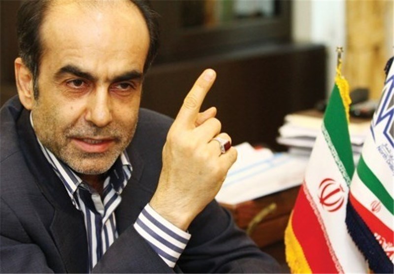  حرفهای "زنگنه" درباره قانع شدن منتقدان قراردادهای جدید نفتی کذب است/نمره وزارت نفت دولت یازدهم را صفر می‌دانم 
