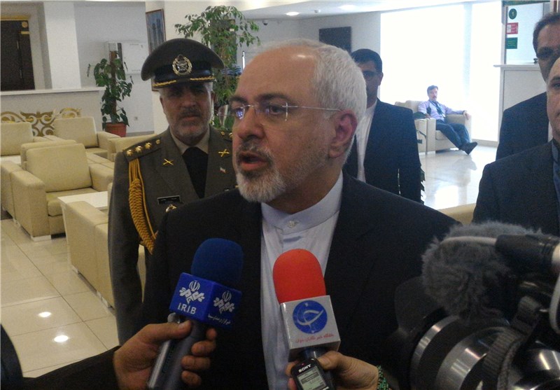  ظریف: به آمریکایی‌ها فشار می‌آوریم نامه آرامش‌بخش برای بانک‌ها صادر کنند/ منتقدان از آن سوءاستفاده سیاسی کردند