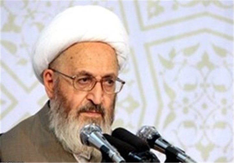 رئیس جمهور برای ایجاد اشتغال سهم بیشتری برای مردان قائل شود/ اشتغال زنان آن‌ها را از خانه‌سالاری و تربیت فرزند دور کرده است