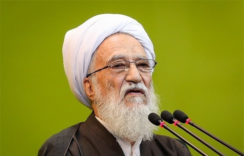 دریافت‌کنندگان حقوقهای نجومی لیاقت مسئولیت ندارند/افزایش توان تهاجمی حق مسلم ایران است