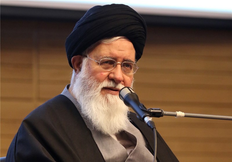  آیت‌الله علم‌الهدی: مشکل امروز نظام جمهوری اسلامی دشمنان داخلی هستند 