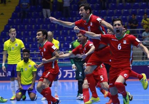 صعود ایران به جمع هشت تیم برتر با پیروزی مقابل قهرمان ۵ دوره جهان/ برزیل حریف ایران نشد