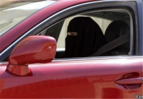 عریضه زنان سعودی به ملک سلمان/ سیستم قضایی عربستان عقب مانده‌ترین سیستم قضایی در جهان اسلام