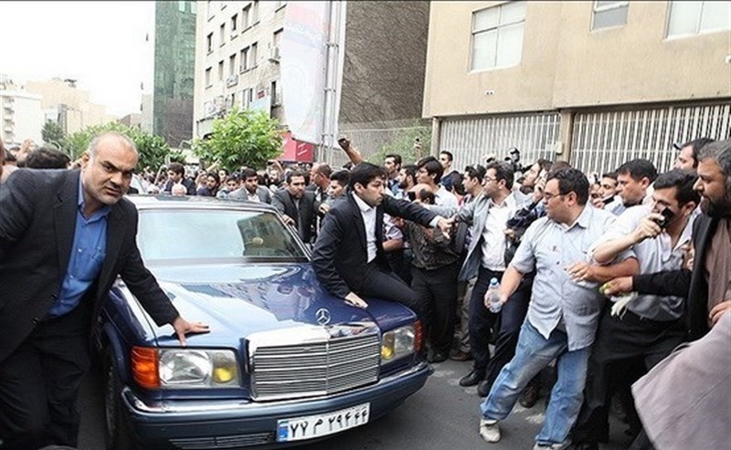 حضور هاشمی در دانشگاه آزاد با تدابیر شدید امنیتی/ حضور دانشجویان ممنوع شد+ عکس