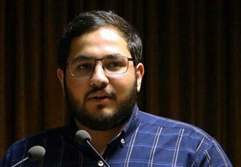  آقای هاشمی خود را تافته جدا بافته از انقلاب نداند 