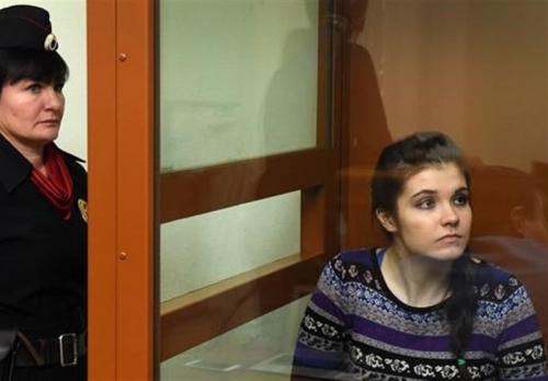 محاکمه دختر روس که عاشق یک داعشی شد + عکس