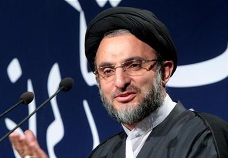  اربعین مهمترین اجتماع بشری حول محور امام حسین (ع) است 