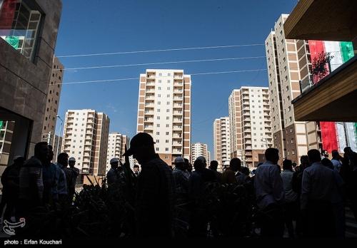  وقتی مسئولان بلند پایه درک صحیحی از مسکن مهر ندارند/ متقاضیان مسکن مهر: نیازی به نماینده نداریم 