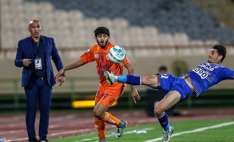 موسوی: وقتی رحمتی بهترین بازیکن می‌شود، یعنی استقلال متزلزل است/ آبی‌پوشان مویرگی می‌برند