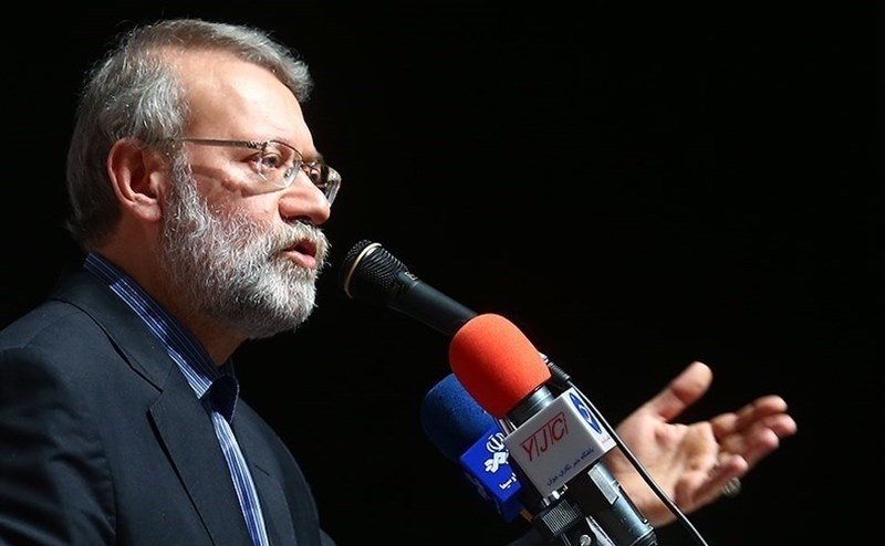 ظرفیت دفاعی کشور با گذشته قابل مقایسه نیست/ برگزاری جلسات کشورهای غربی برای به تعویق انداختن پیروزی‌ها در سوریه