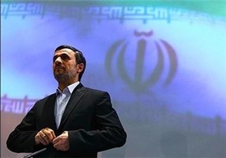 نشان درجه یک فرهنگ و هنر به محمدعلی کشاورز و داود رشیدی اعطا شد