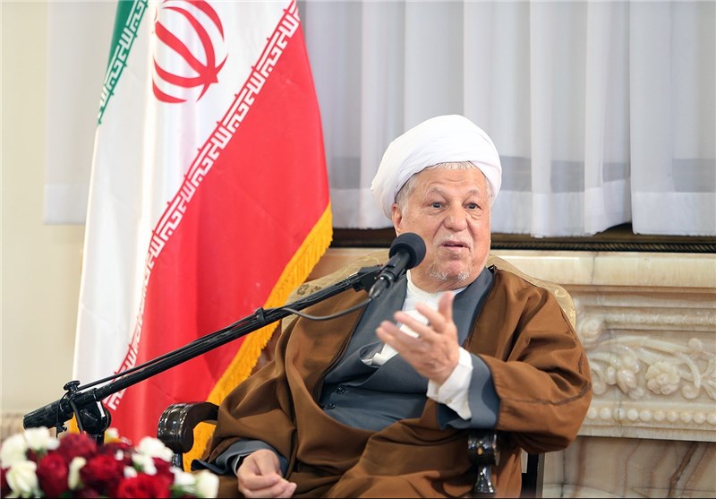 انتقاد تند هاشمی رفسنجانی از تیم رسانه‌ای و دفتر روحانی/ «همسرم معتقد است» به مهدی ظلم شده