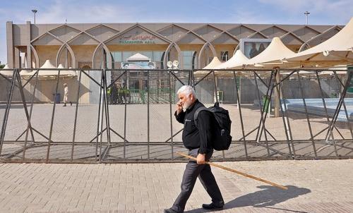 ورود به «مرز مهران» متوقف شد/ حضور ۳ تا ۸ هزار زائر فاقد مدارک قانونی در مهران 