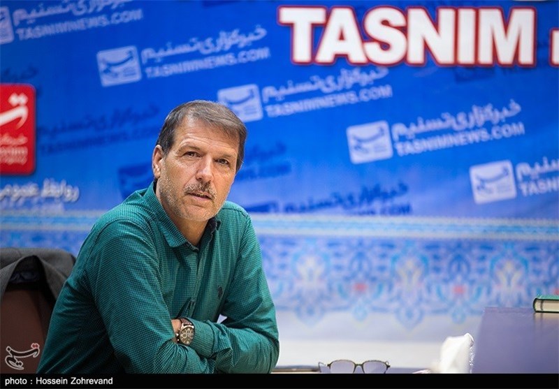  با یاد زینب، عزم کوی یار کردند / موکب به موکب عشق را دیدار کردند 