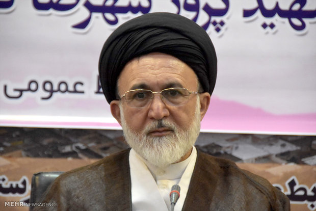آسیبهای اربعین امسال شناسایی شود/ مسئله عبور از مرز باید حل شود