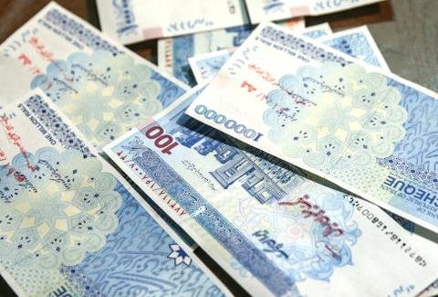 عملکرد ضعیف بانکها در خلق پول/کاهش خالص دارایی‌ خارجی بانک مرکزی