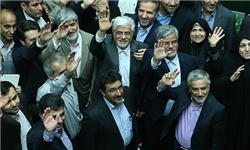 نقش «جاده‌صاف‌کنی» فراکسیون امید مجلس برای «دوقطبی‌سازی‌های کاذب» دولت/چه کسی از حاشیه‌سازی‌های اخیر نفع می‌برد؟