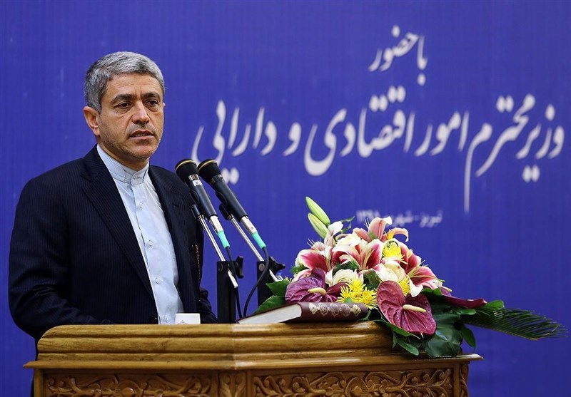 نوسانات نرخ ارز طبیعی است و جای نگرانی ندارد