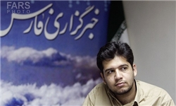 دولت به دنبال فضای تک صدایی است/ رفتار دولت مغایر با سخنان روحانی در نمایشگاه مطبوعات است