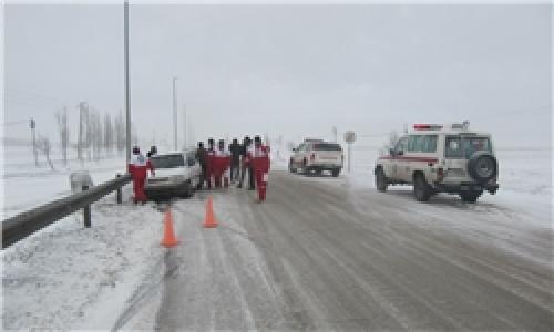 برف و کولاک 5 استان کشور را درنوردید/ رهاسازی 126 خودروی گرفتار در برف