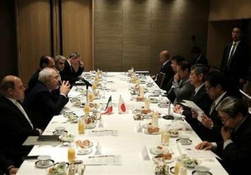  صبحانه کاری ظریف و اعضای گروه پارلمانی دوستی حزب حاکم لیبرال دمکرات ژاپن