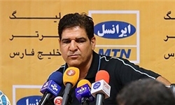 مهاجری: در بهترین شرایط ممکن به پرسپولیس خوردیم/اگر صحبت از برد کنیم شاید کمی خودخواهی باشد