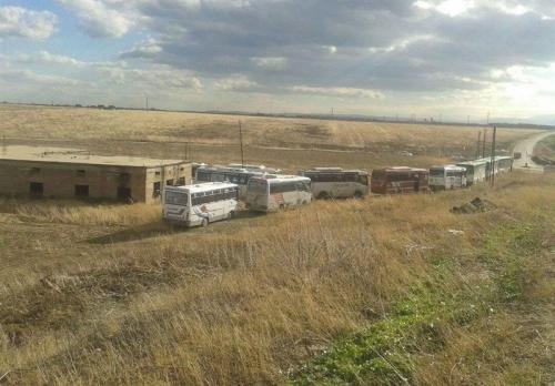  اتوبوس‌های حامل آوارگان «کفریا و فوعه» به حلب رسیدند