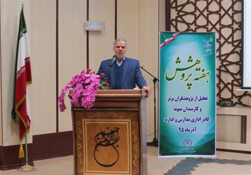 «معلم‌محوری» باعث نقص در فرایند یادگیری است