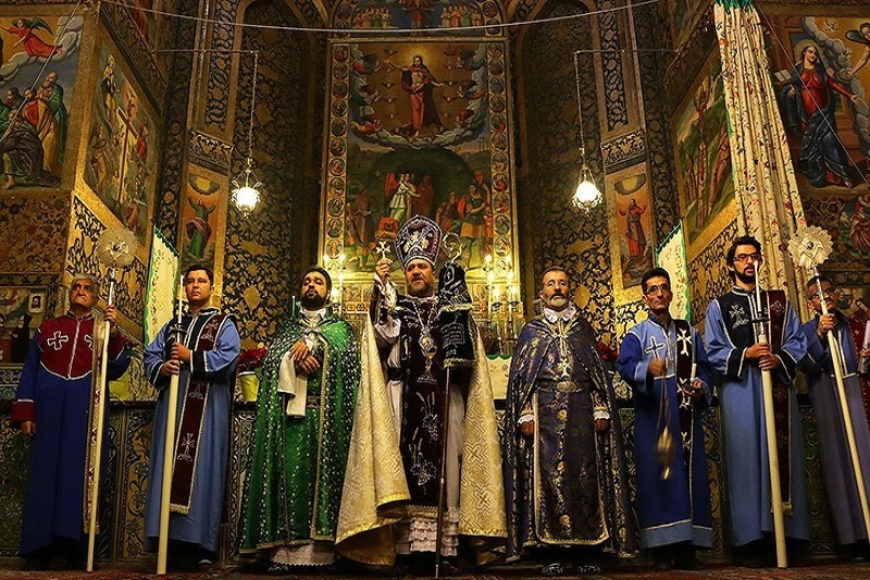 ایران، بهشت ادیان آسمانی/رویکرد جمهوری اسلامی ایران در قبال فعالیت مسیحیان چگونه بوده است؟/«ایران متحد» بزرگترین چالش دشمن