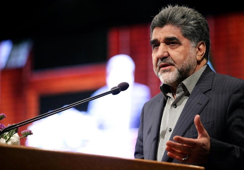 انتقاد استاندار از بانکها/منابع تولید بانک‌های پایتخت نباید از تهران خارج شود