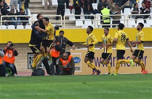 پدیده 1 سپاهان 1؛ ویسی با یک امتیاز فرار کرد