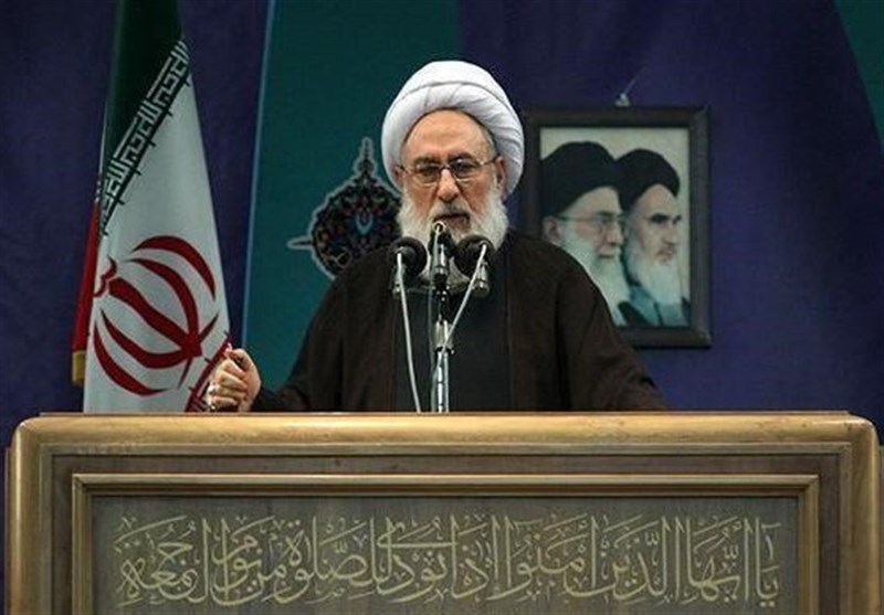 اعدام ۳ جوان انقلابی بحرین برای آل‌خلیفه نوعی«خودزنی»بود/ آل‌سعود و انگلستان حامیان اصلی آل‌خلیفه هستند