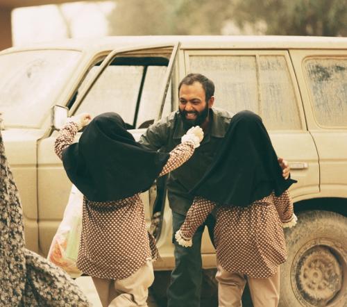 کدام فیلم‌های جشنواره فجر مخاطب‌ها را غافلگیر کرده است؟/بازگشت ارزشمند سینمای اجتماعی ایران به خانواده واقعی و سنتی/تکرار تجربه موفق«شیار143»در نمایش عواطف زنانه جنگ