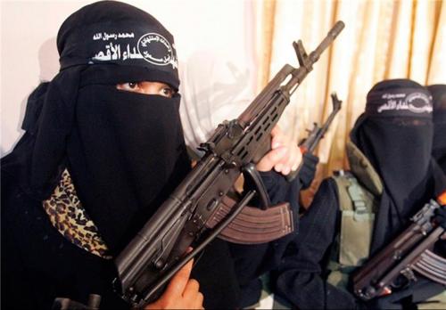  زن یکی از سرکرده‌های داعش در موصل خودسوزی کرد