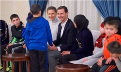 دیدار زنان و کودکان آزاد شده در «لاذقیه» با بشار اسد و همسرش