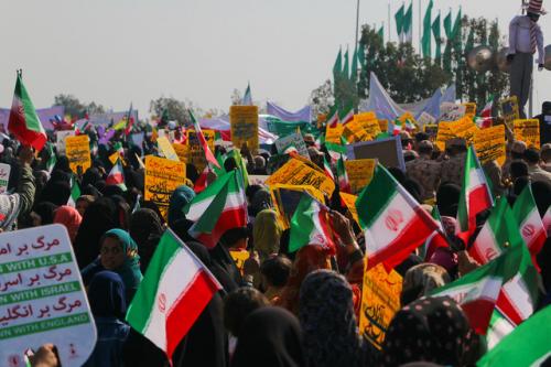 حاشیه‌نگاری‌ و تصاویری از راهپیمایی 22 بهمن  