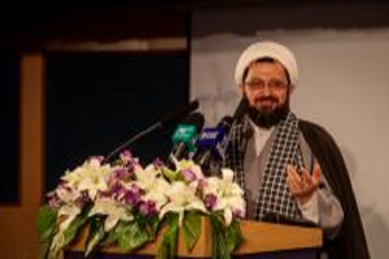 بیش از 80 درصد کاربران ایرانی از شبکه اجتماعی تلگرام استفاده می کنند/ باید در عرصه فضای مجازی آنقدر بدویم تا شهید شویم