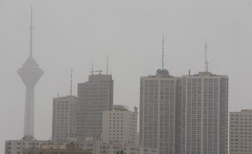 آلودگی هوا دوباره مهمان تهرانیها شد