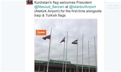 استقبال از بارزانی در ترکیه با برافراشتن پرچم کردستان+عکس