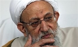 استکبار می‌خواهد بین قوای سه‌گانه رخنه ایجاد کند