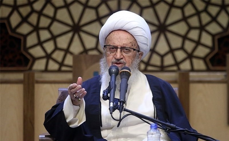 بانکها با جریمه کردن تولیدکنندگان مشکل اقتصاد را پیچیدهتر میکنند/مالیاتهای سنگین سبب تعطیلی واحدها میشود