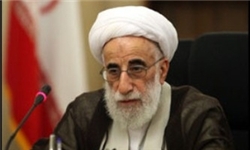 برخی مسئولان تصور میکنند آب و نان ما هم از سوی آمریکا تأمین میشود/ کاندیداهای انتخابات باید تابع قانون باشند