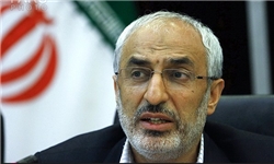 دولتی باید سر کار بیاید که اسیر تهدید بیگانگان نشود/ سیستم بانکی کشور ناکارآمد است/ دولت 700 هزار میلیارد تومان به بانک‌ها بدهی دارد