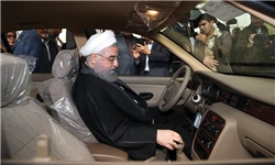 ابهامات اقتصادی در افتتاح خط تولید خودرو قدیمی/ مانور انتخاباتی در زادگاه روحانی